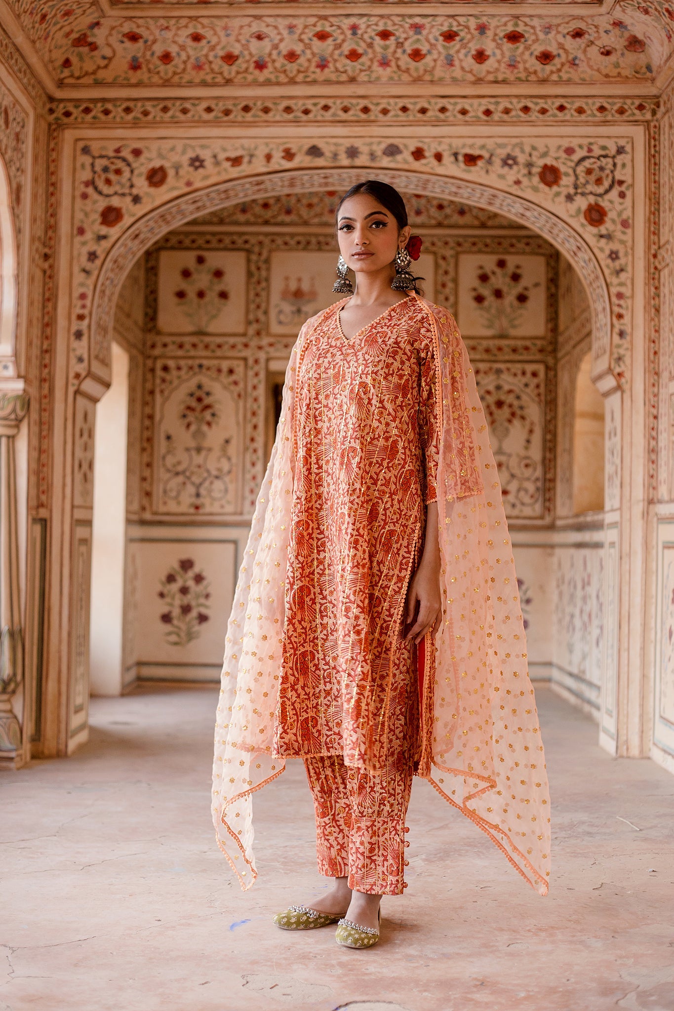 Aruna Peach Peacock Straight Set