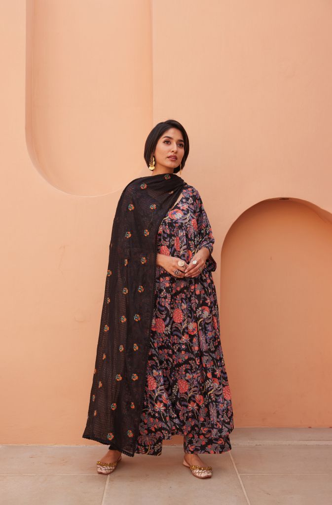 Suki Black Anarkali Set