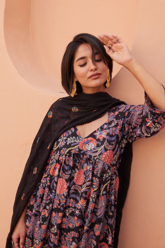 Suki Black Anarkali Set