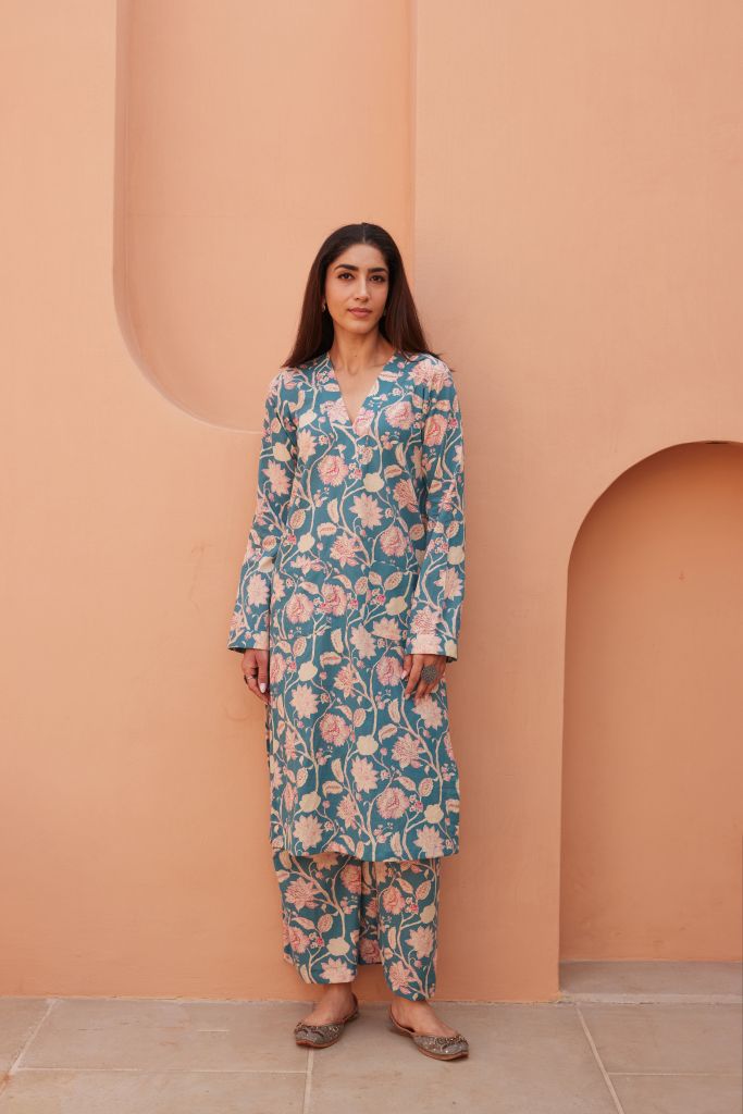 Aqil Blue Straight Set