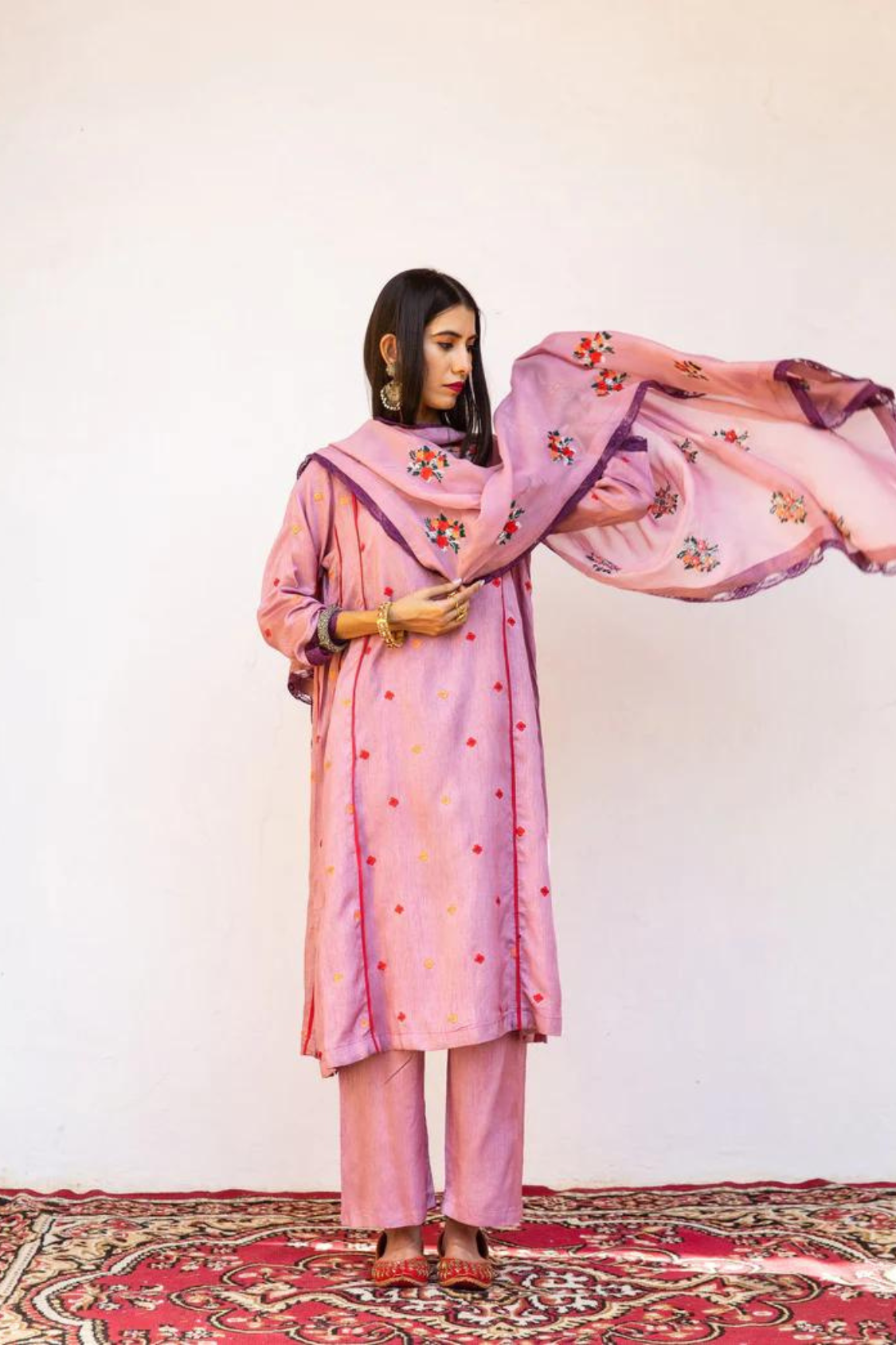 Muslin Amaira Purple Straight Kurta Set With Organza Dupatta
