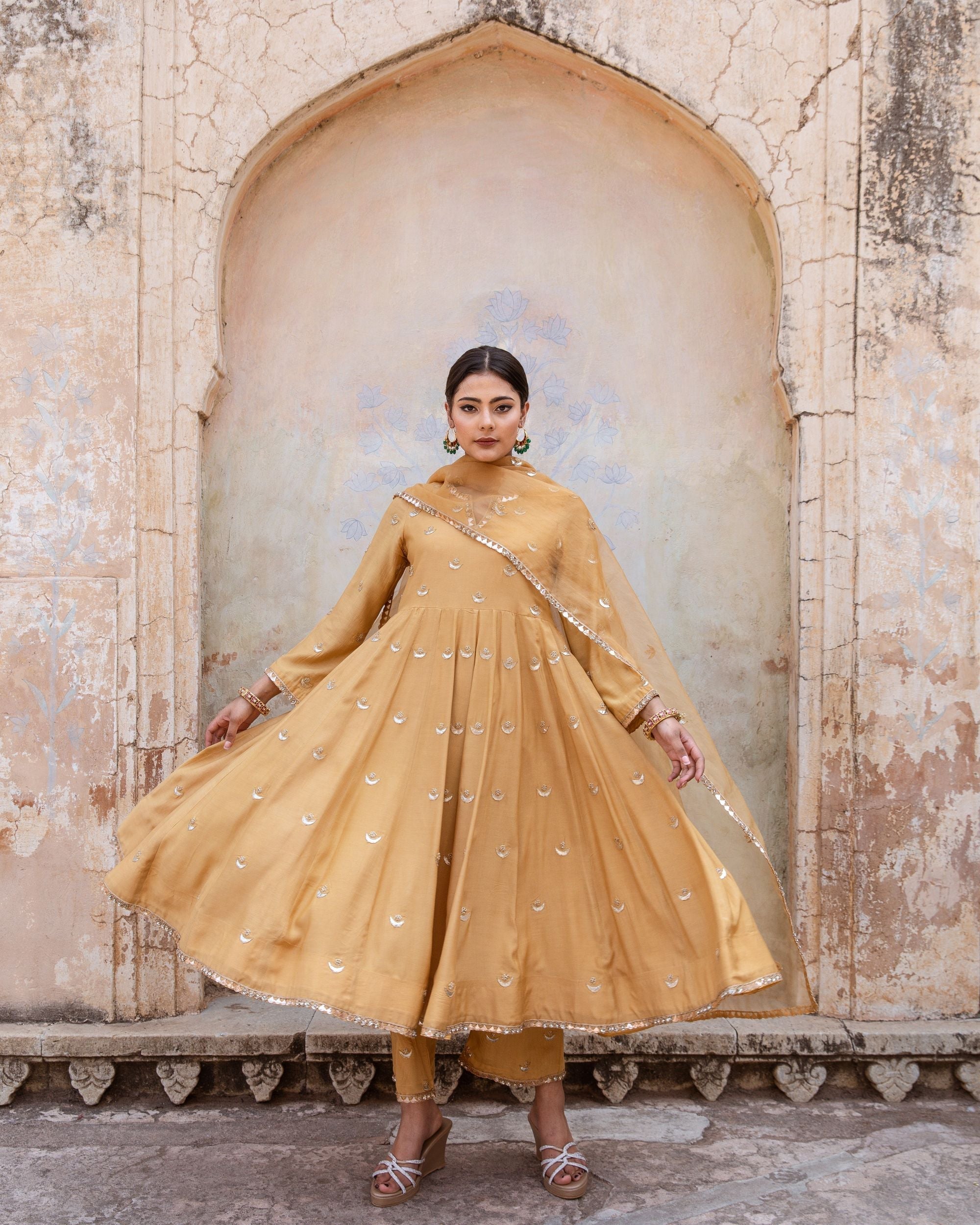 CHANDNI BEIGE SET Gulabo Jaipur