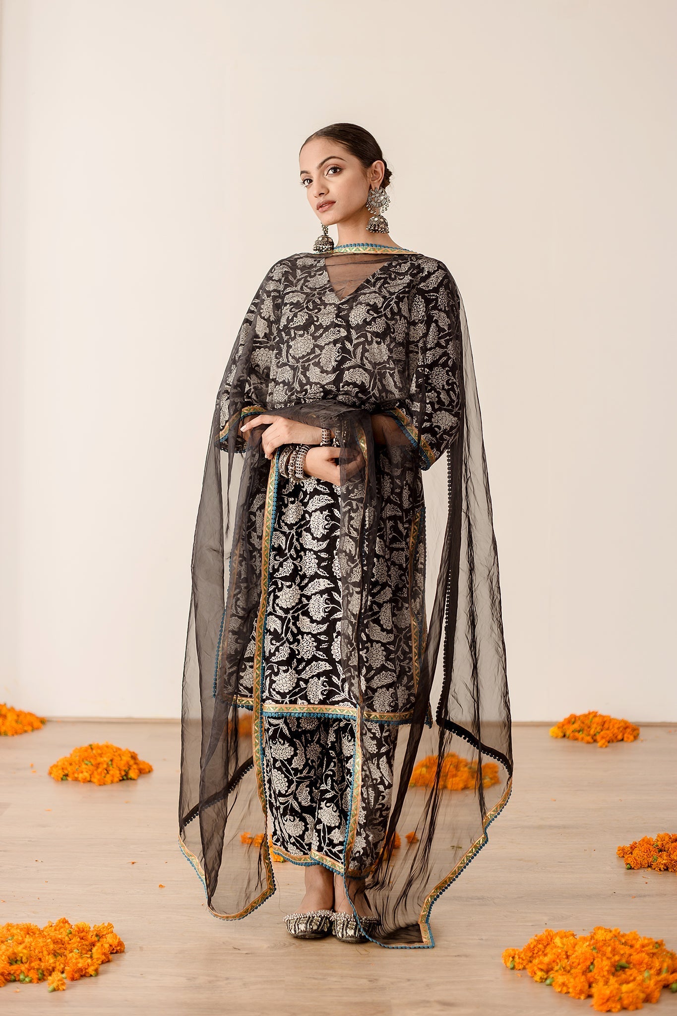 DIA BLACK STRAIGHT SET Gulabo Jaipur