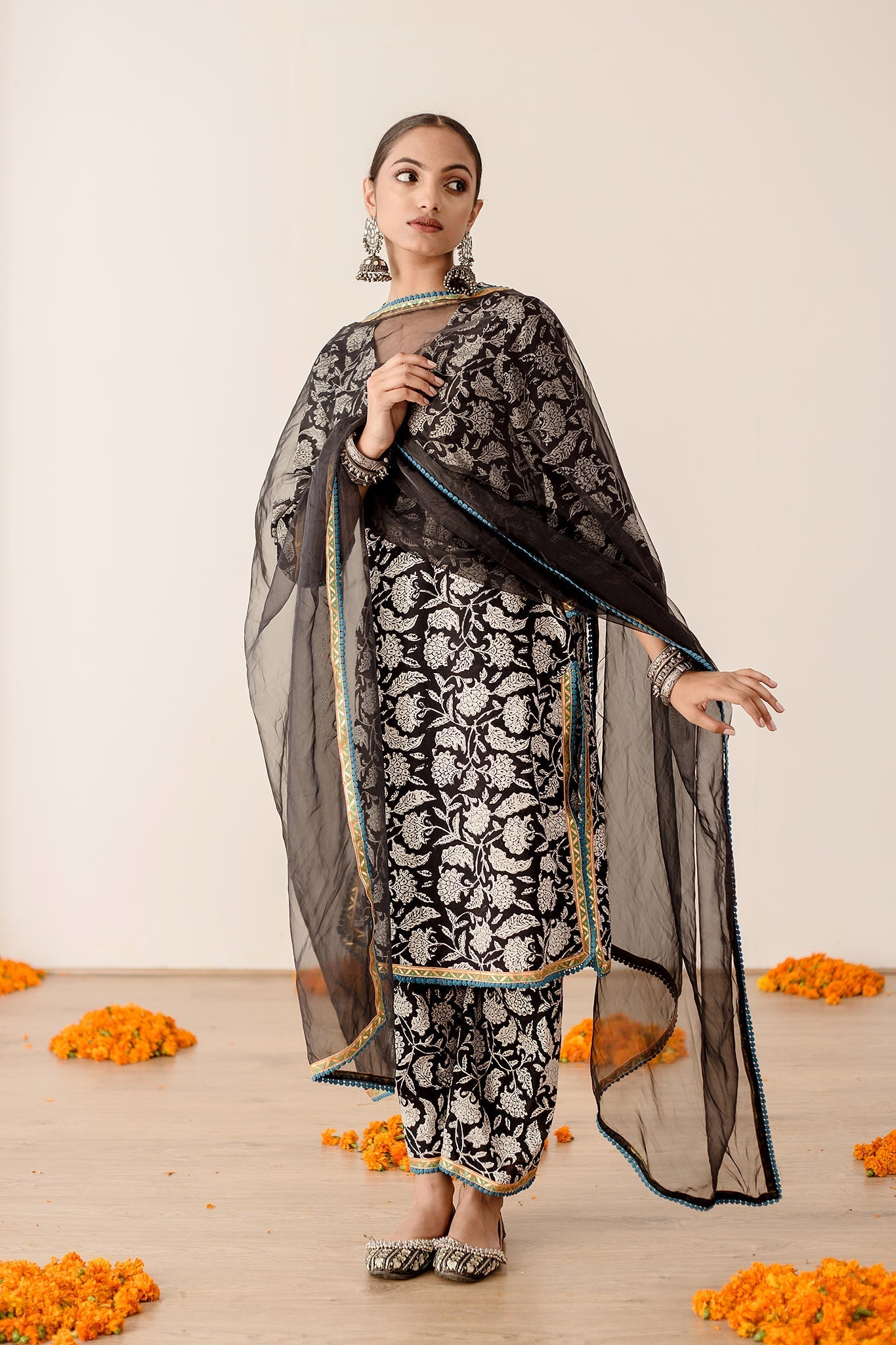 DIA BLACK STRAIGHT SET Gulabo Jaipur