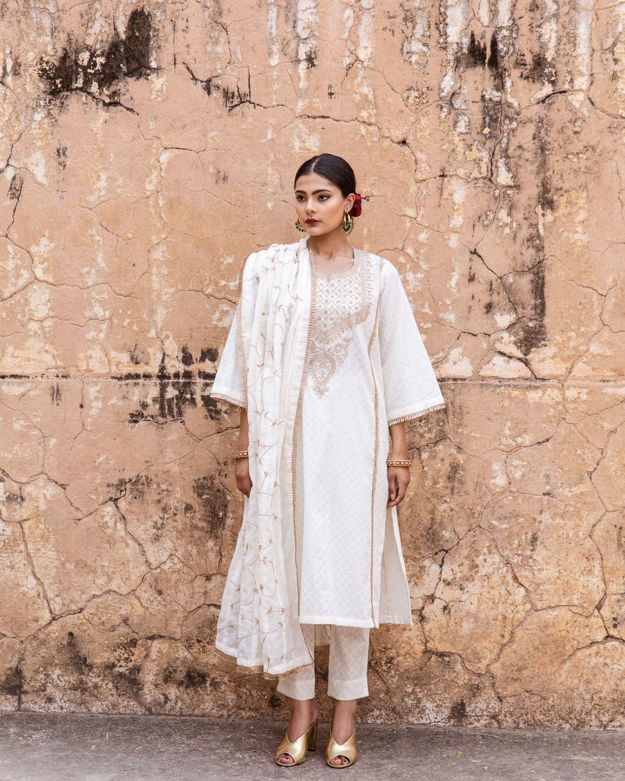 EMIRA OFFWHITE SET Gulabo Jaipur