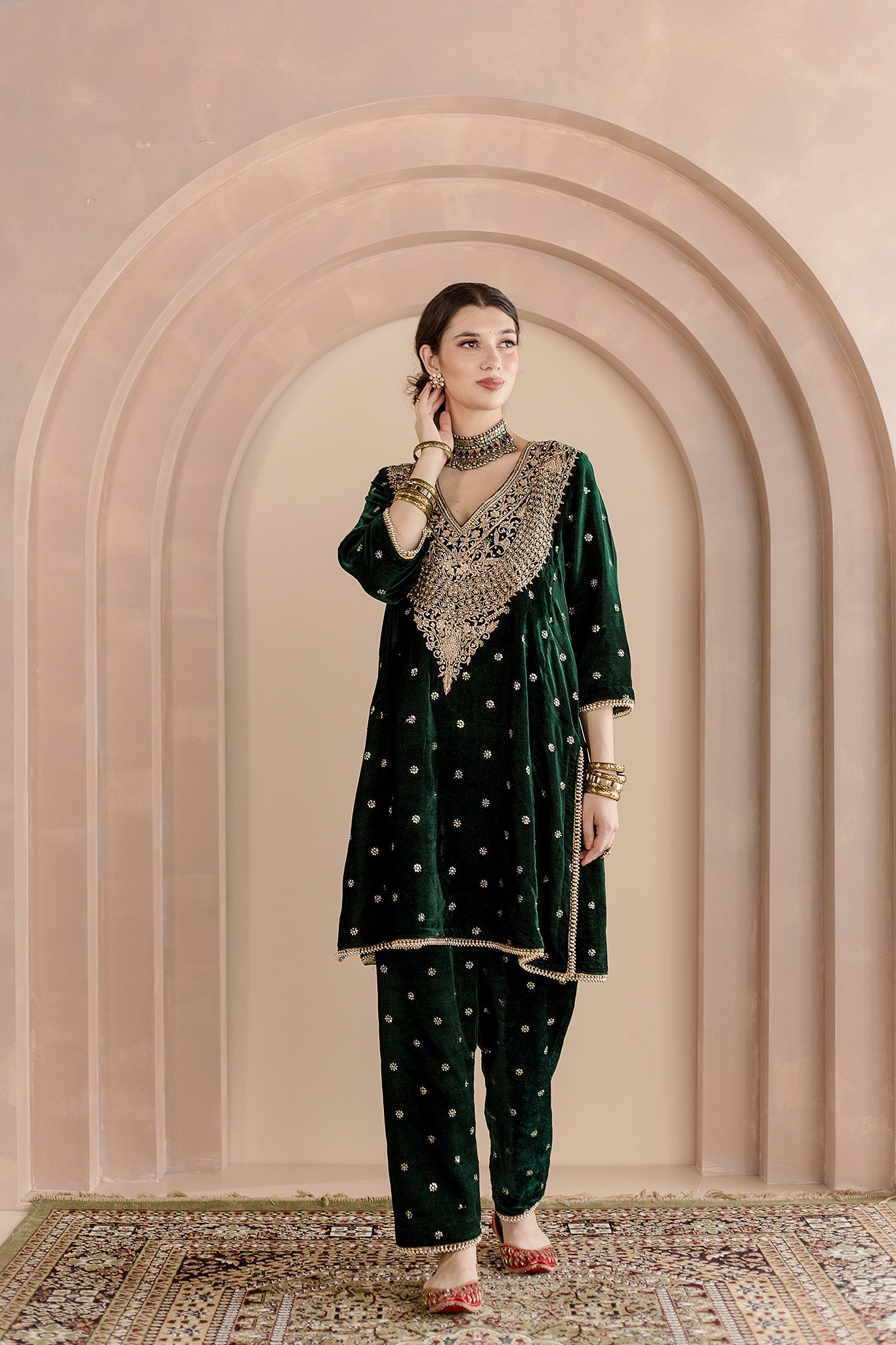 ZARDOZI DETAILING CHITRA GREEN VELVET KURTA SET WITH PANTS