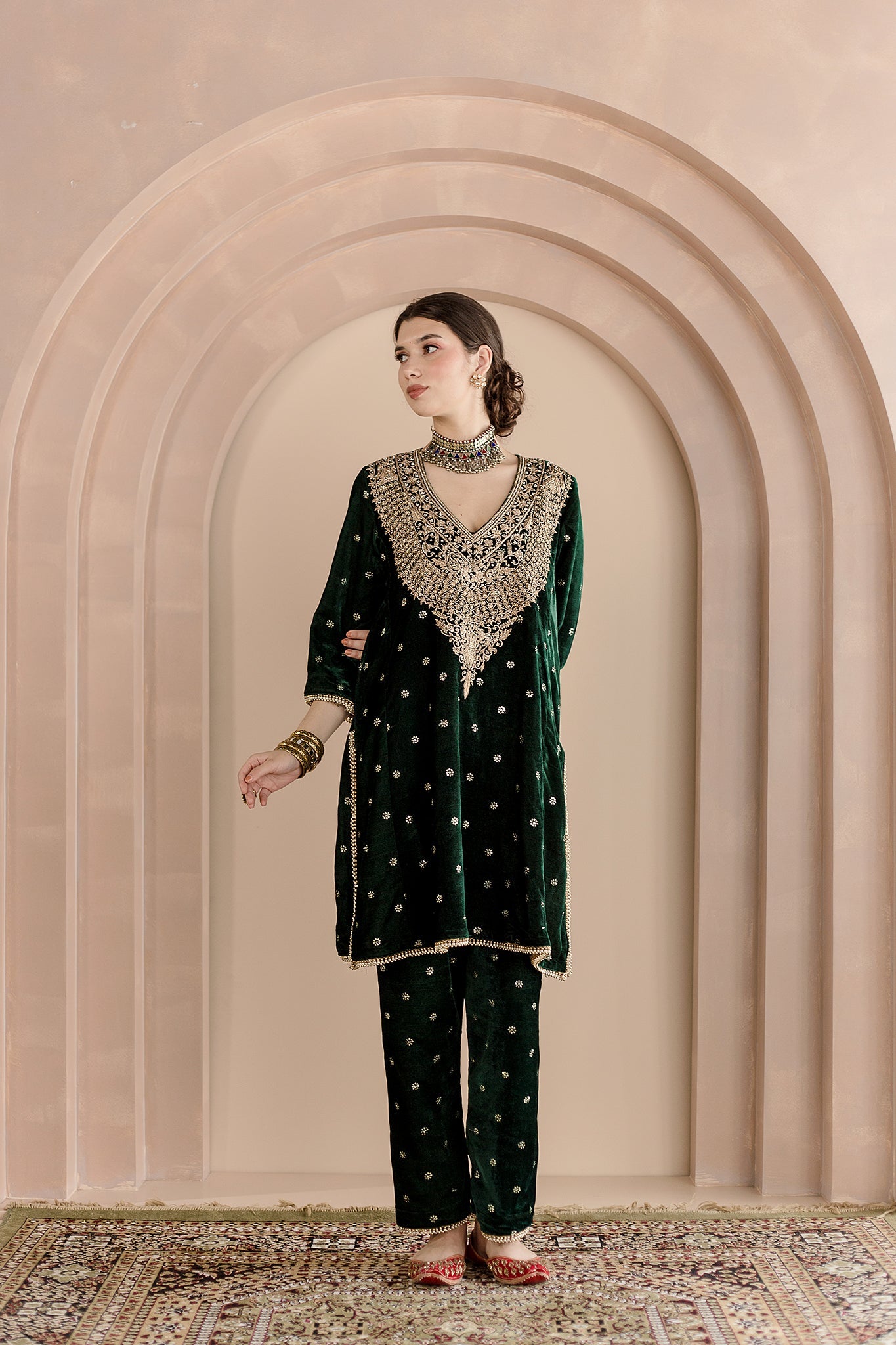 ZARDOZI DETAILING CHITRA GREEN VELVET KURTA SET WITH PANTS