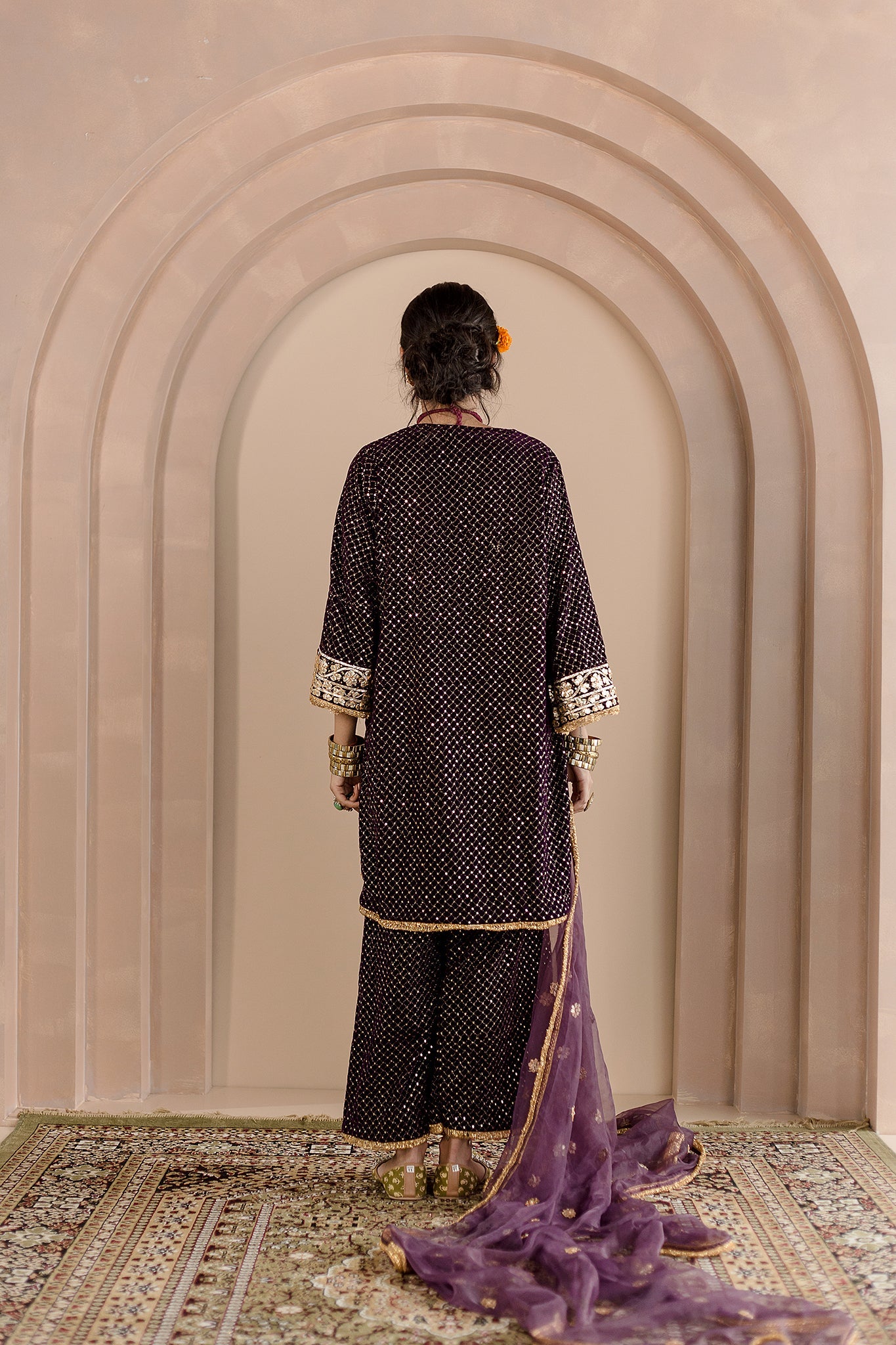 GOTA PATTI DETAILING GAUHAR PURPLE VELVET KURTA SET WITH ORGANZA DUPATTA