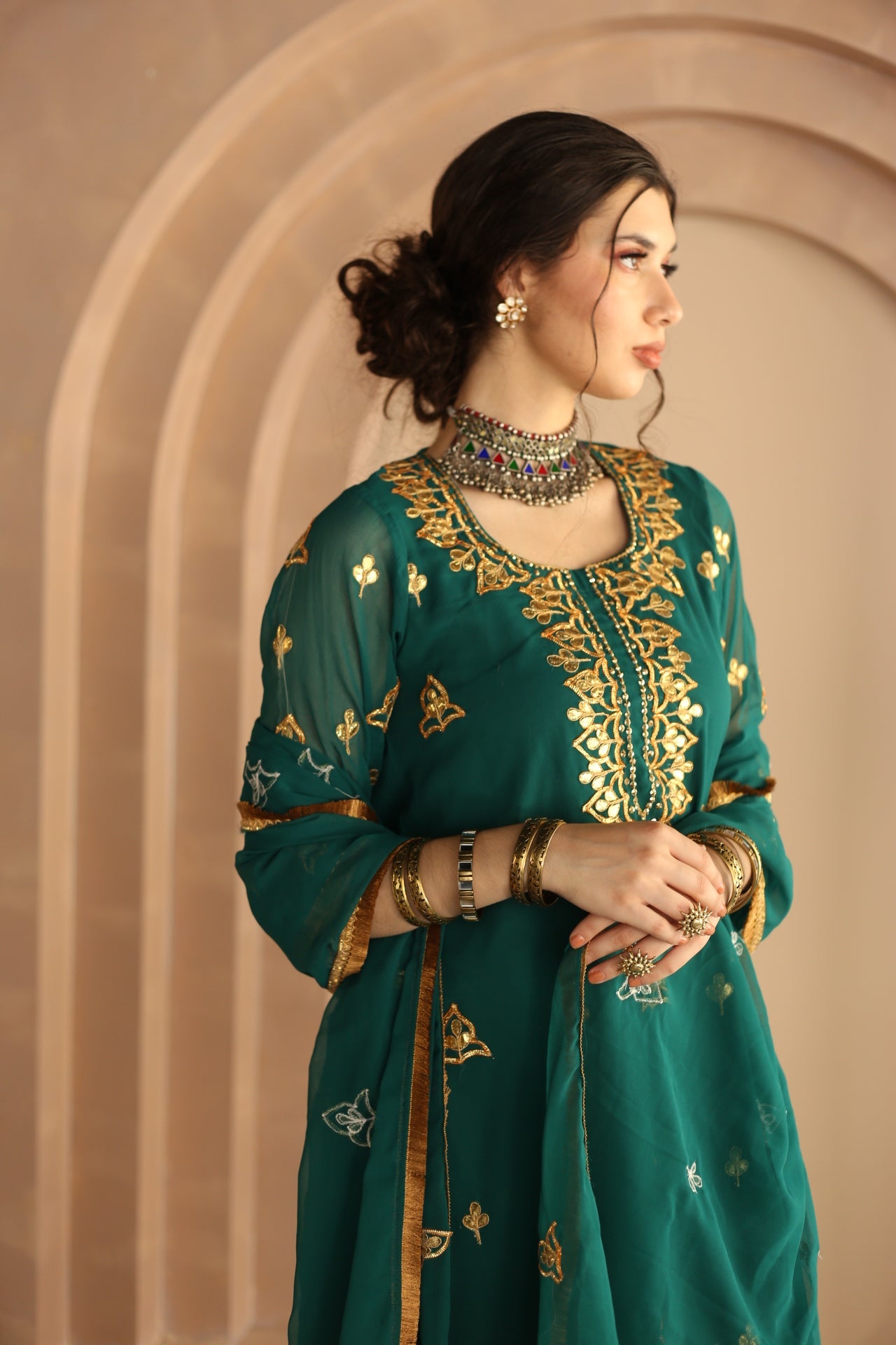 SHAMA GREEN GEORGETTE STRAIGHT KURTA SET WITH GOTA PATTI DETAILING