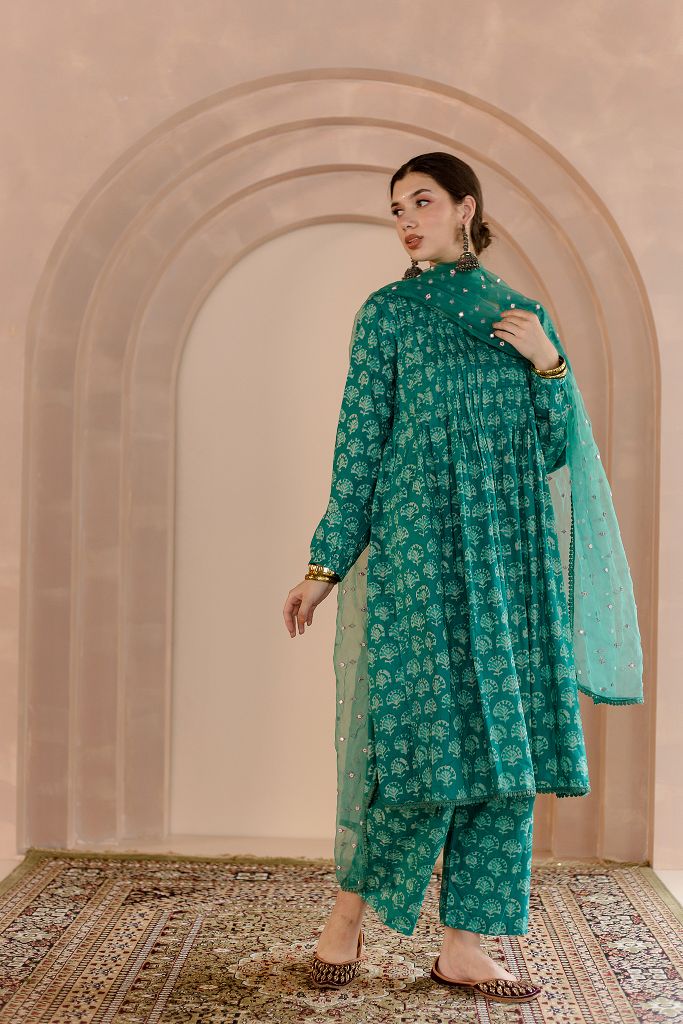 SHRIYA GREEN COTTON KURTA SET WITH ORGANZA DUPATTA