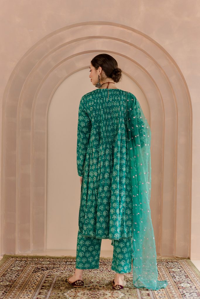 SHRIYA GREEN COTTON KURTA SET WITH ORGANZA DUPATTA