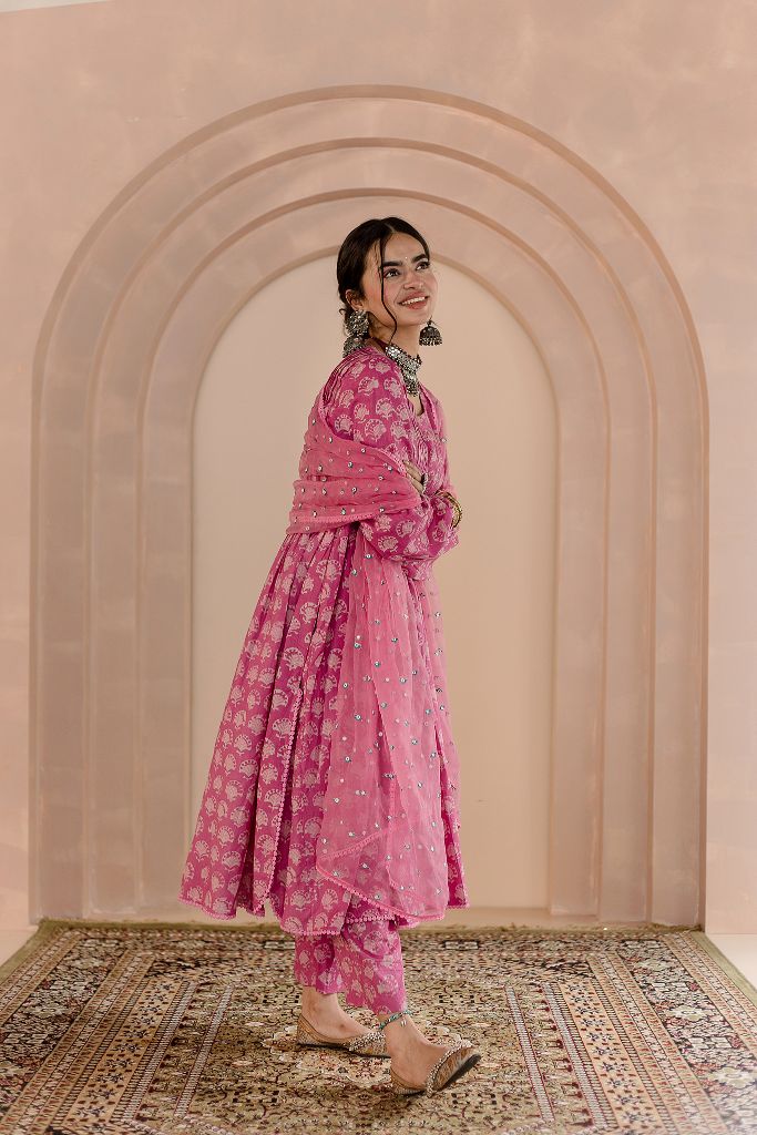 SHRIYA PINK COTTON KURTA SET WITH ORGANZA DUPATTA