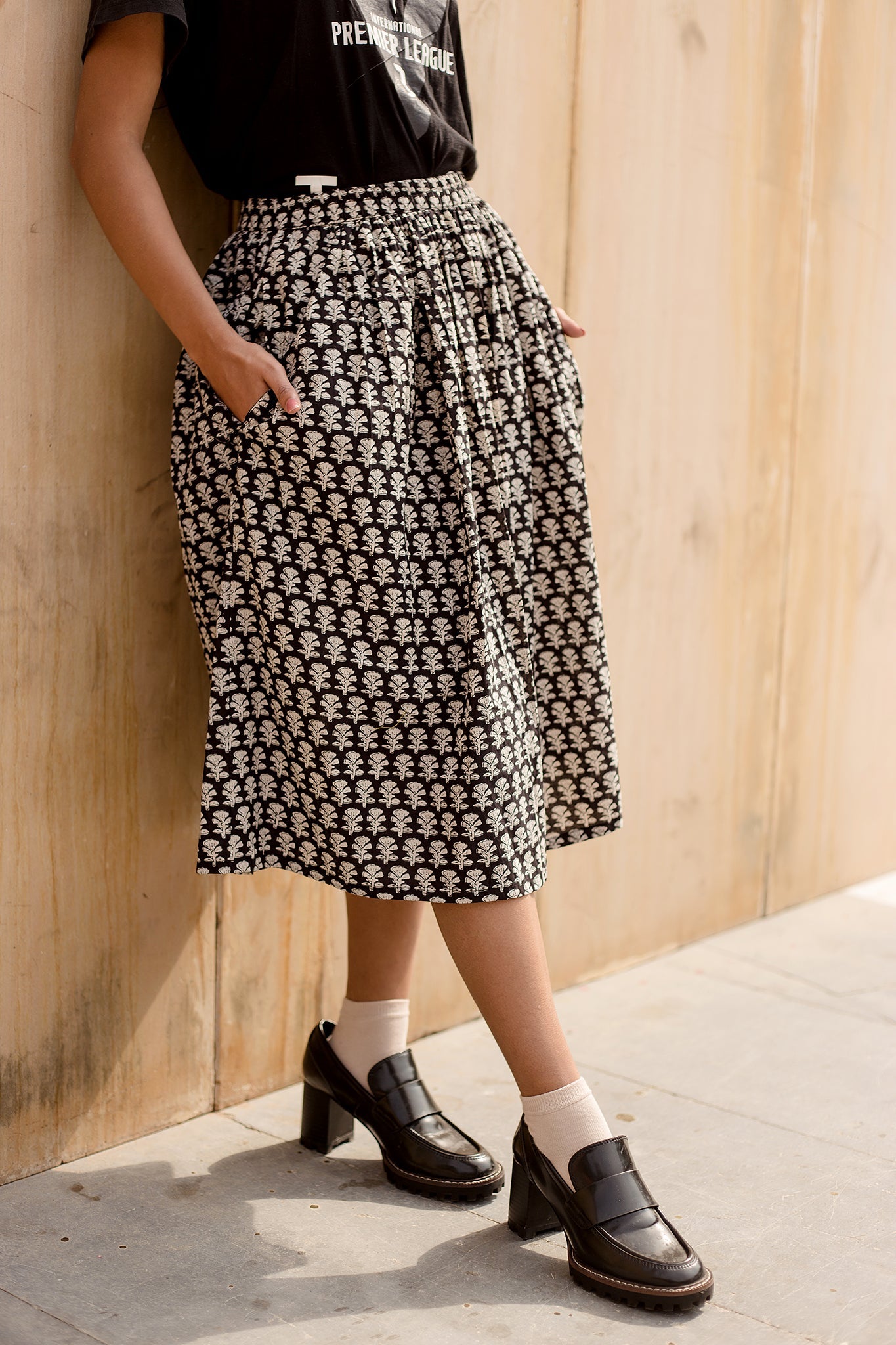 BETTY BLACK SKIRT