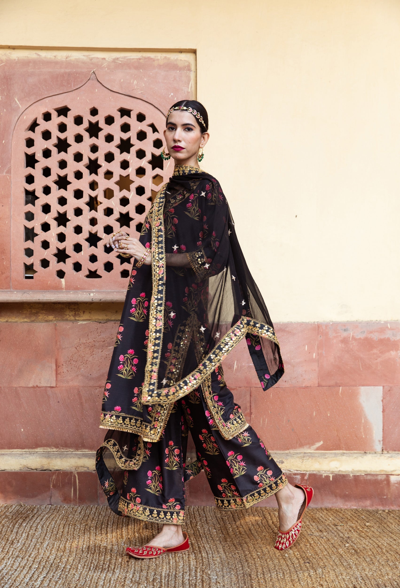 Mehreen Black Set Gulabo Jaipur